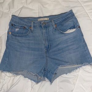 Levi’s High rise shorts